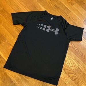 Under Armour Black Short Sleeve Tee with Silver Dotted Logo